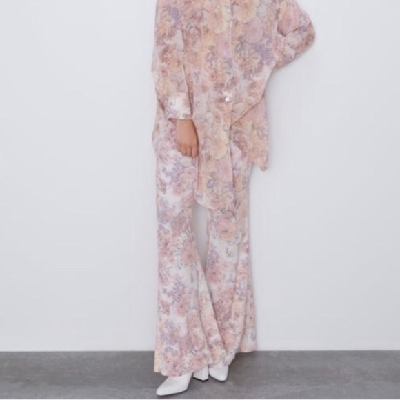 Zara Medium floral pants. - Picture 3 of 6